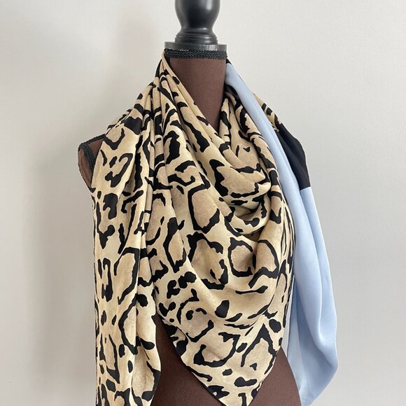 New Gucci Oversize Shawl Leopard Print Silk Blue Wrap Scarf - Picture 11 of 16